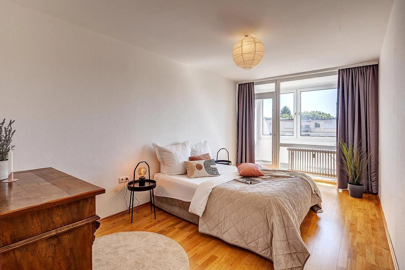 2Br In Schwabing- What'App - 0034-635-520-036 - For Reservations! Apartment Munich Germany