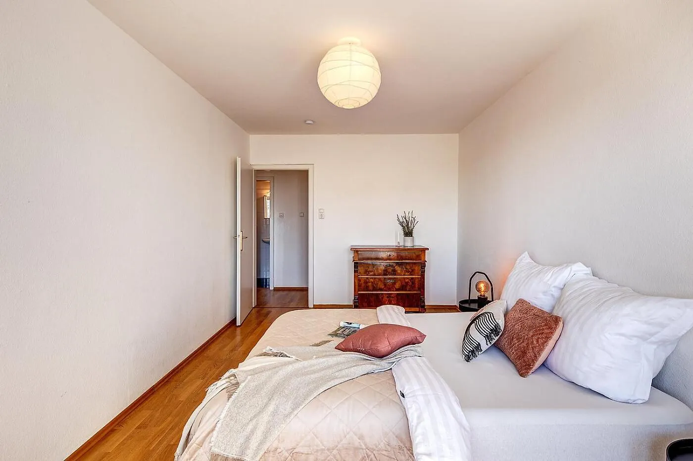 2Br In Schwabing- What'App - 0034-635-520-036 - For Reservations! Apartment Munich 0*,  Germany