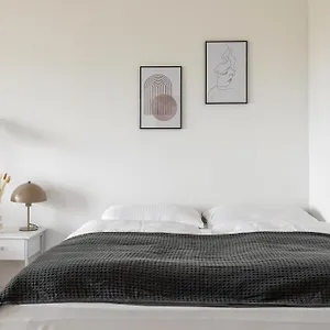  Apartment Global Living - Design I Terrace I Kitchen I Smart-tv I Parking Space I